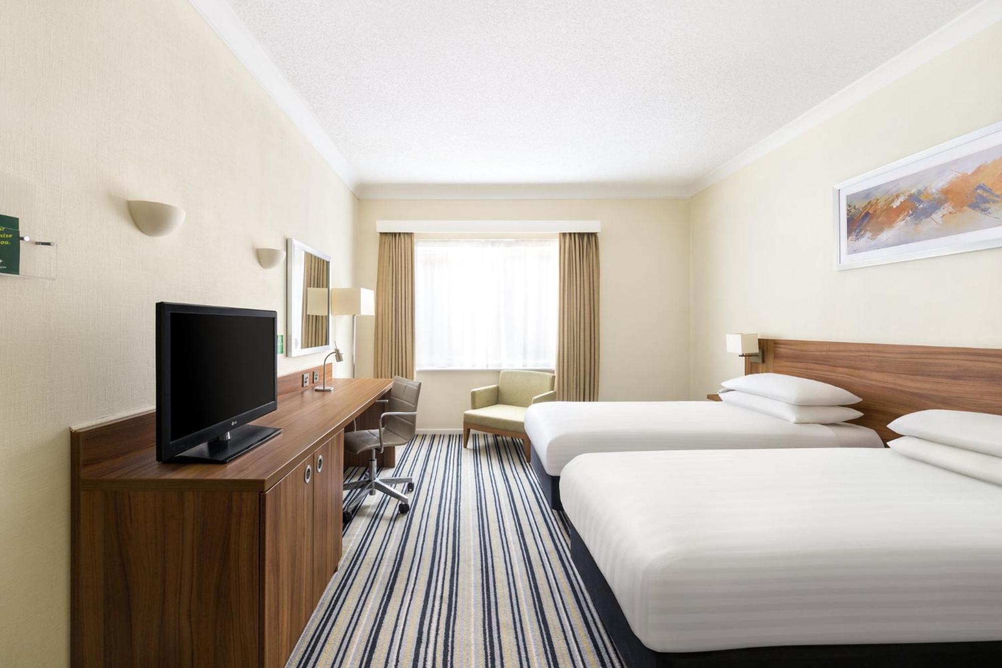 Holiday Inn Norwich North By Ihg Bagian luar foto