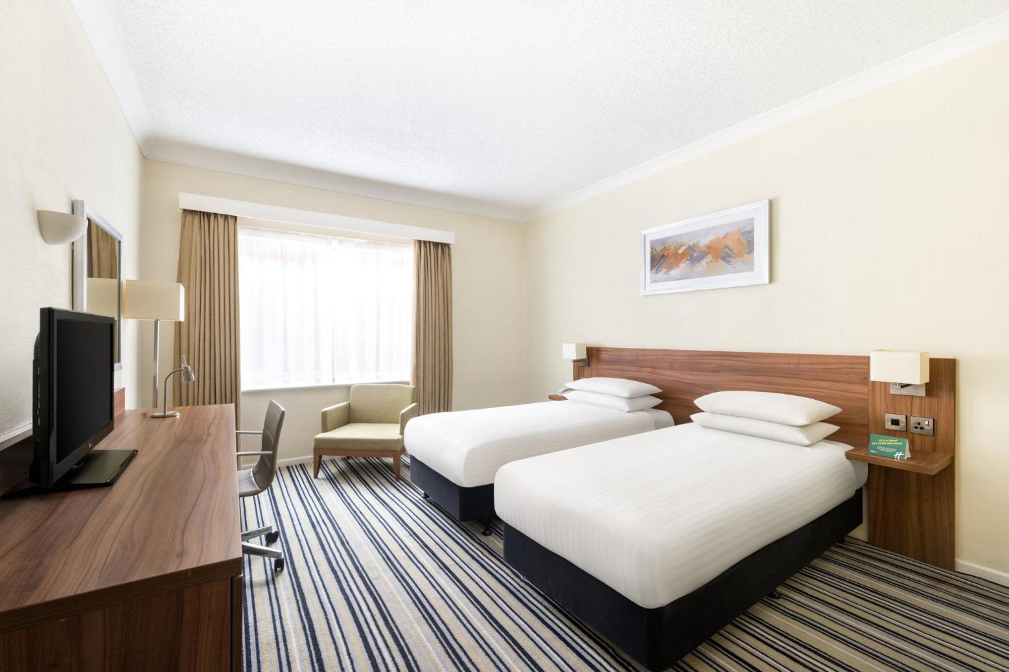 Holiday Inn Norwich North By Ihg Bagian luar foto