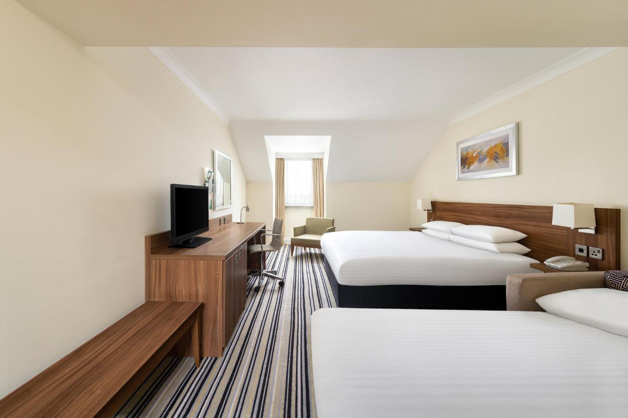 Holiday Inn Norwich North By Ihg Bagian luar foto